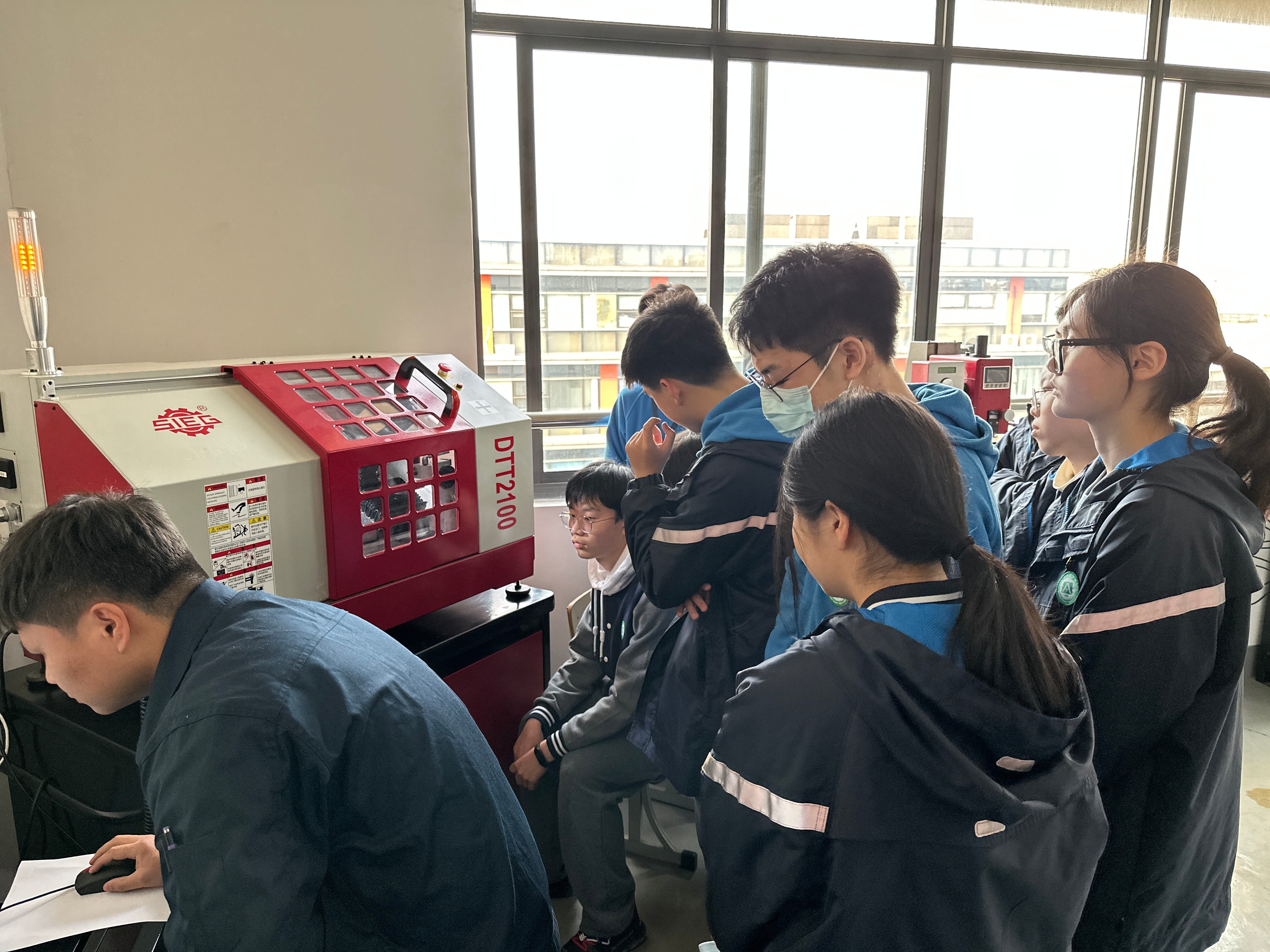 實(shí)驗(yàn)室機(jī)床 實(shí)驗(yàn)室機(jī)床
