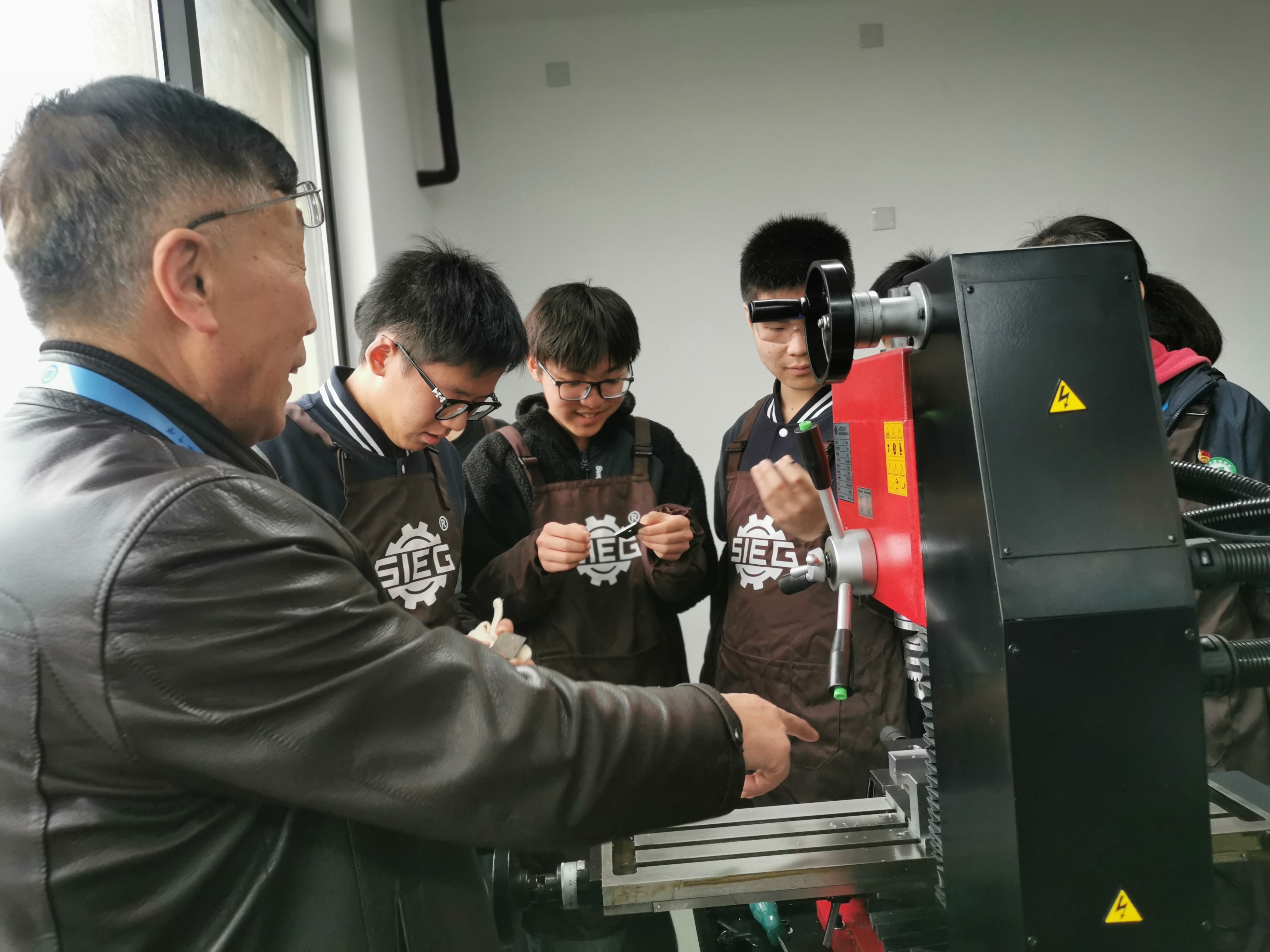 實(shí)驗(yàn)室機(jī)床 實(shí)驗(yàn)室機(jī)床